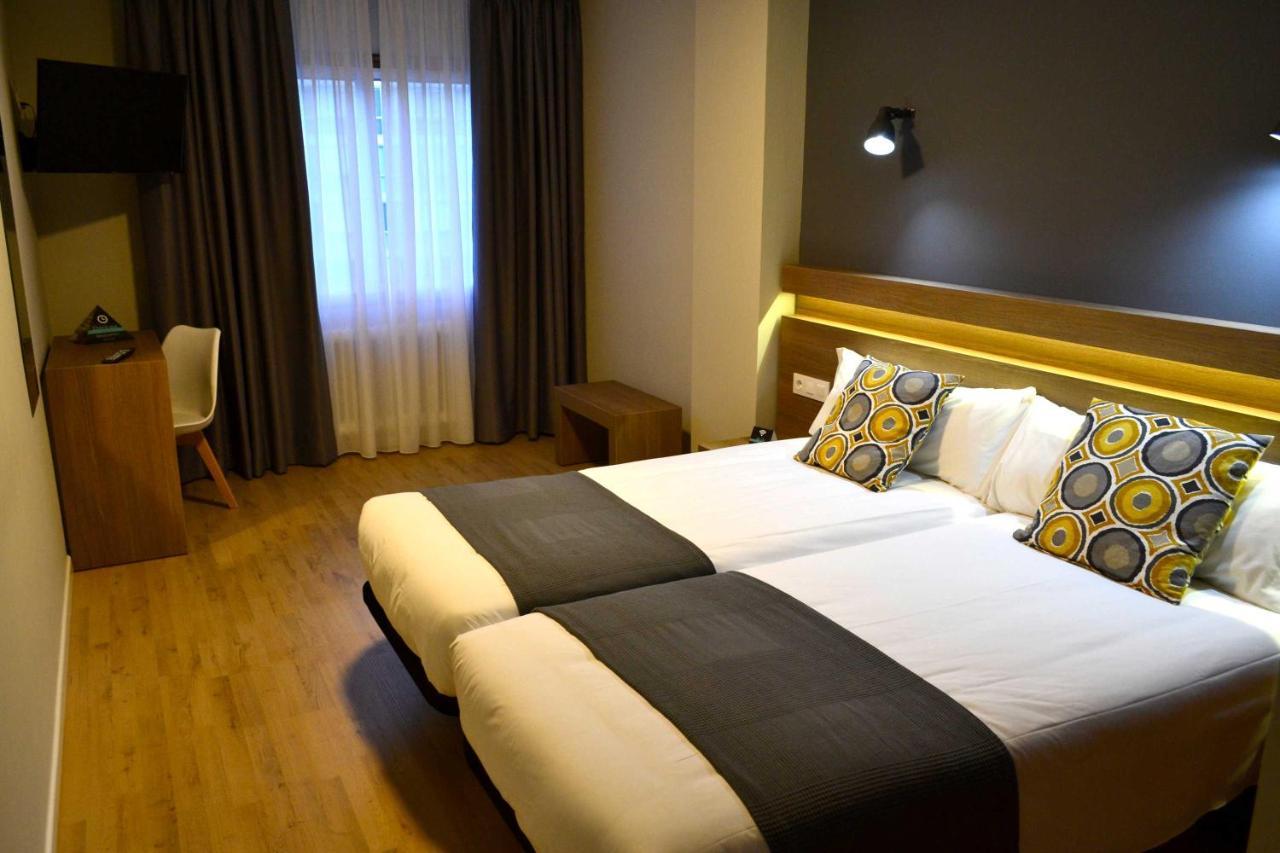 Hotel Alda Estacion Pontevedra Exteriör bild